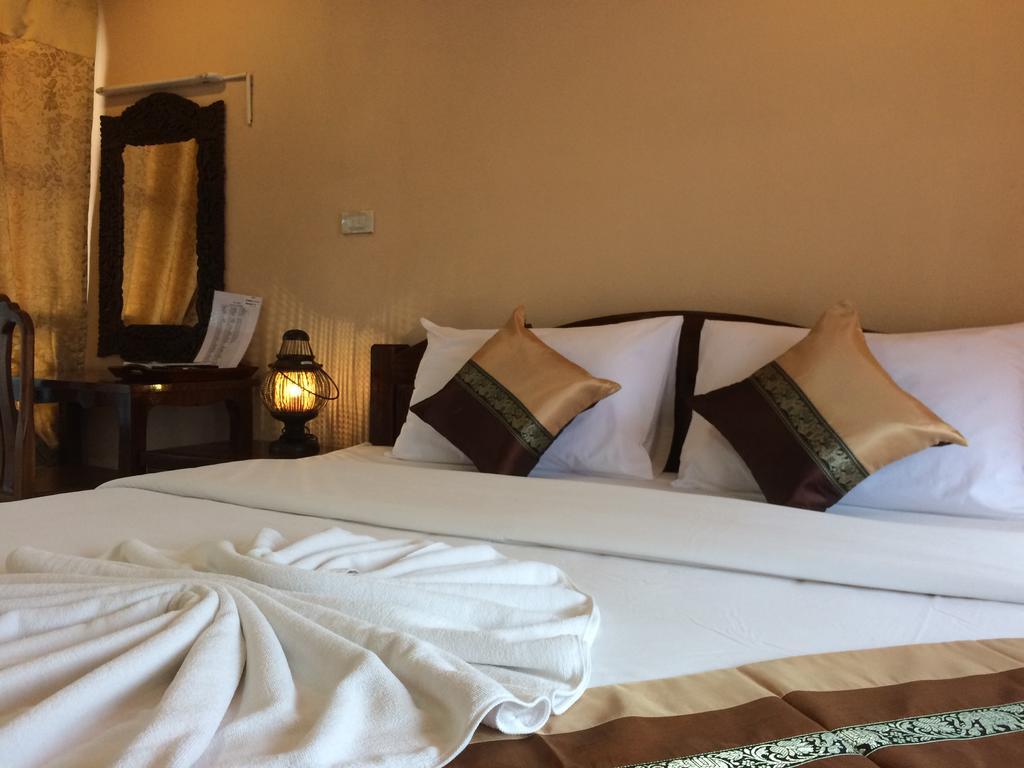 Chok-Wasana Guest House Mae Sariang Eksteriør billede