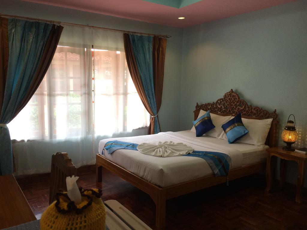 Chok-Wasana Guest House Mae Sariang Eksteriør billede